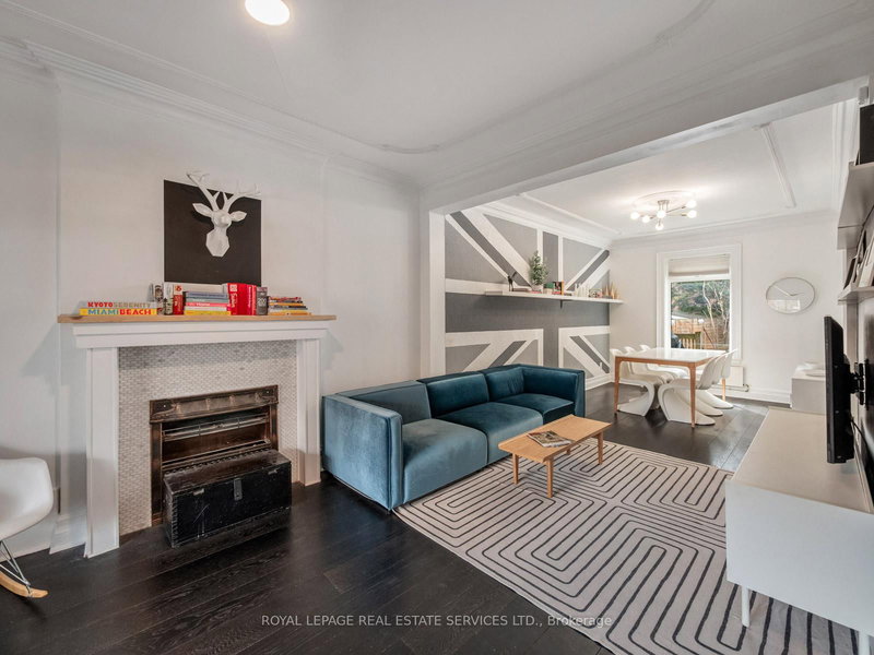 162 Medland St, Toronto, M6P 2N5 | Image 2