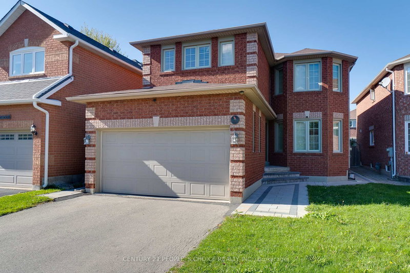 3841 Periwinkle Cres, Mississauga, L5N 6W8 | Image 2