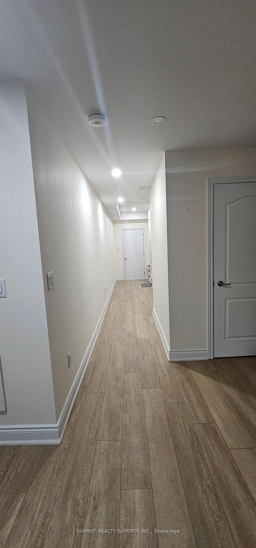 27 James Walker Avenue, Unit 1 Bedroom Basement - Photo 11