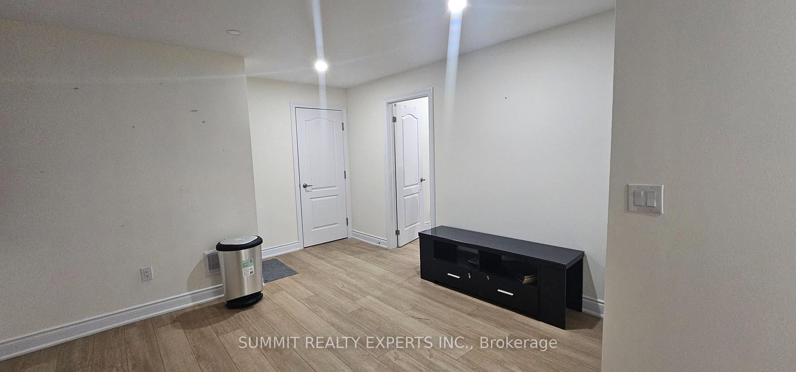 27 James Walker Avenue, Unit 1 Bedroom Basement - Photo 12