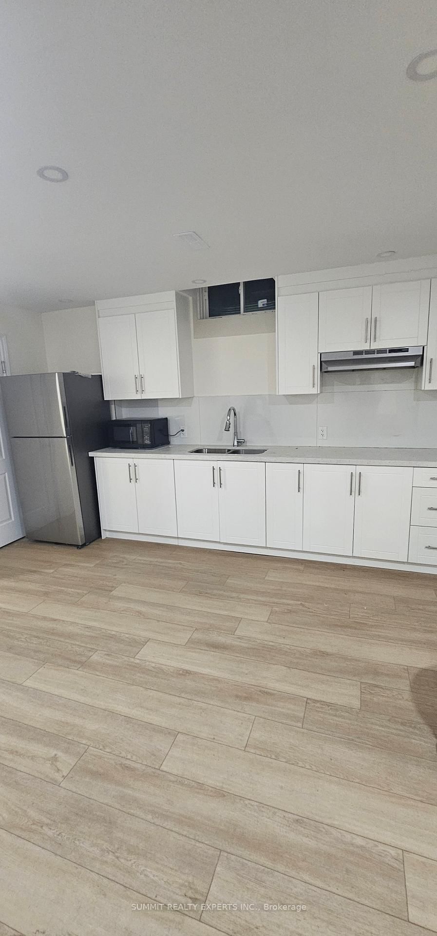 27 James Walker Avenue, Unit 1 Bedroom Basement - Photo 5