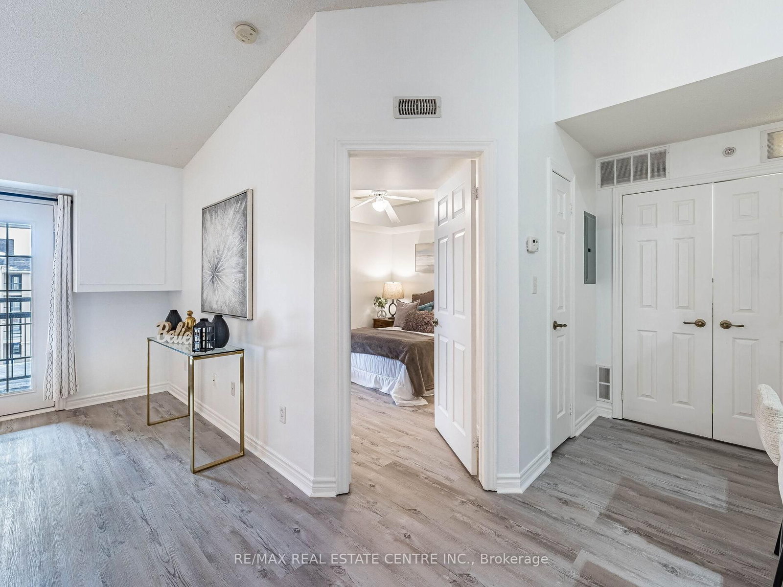 Condo for sale at 408-1483 Maple Avenue, Milton, Ontario, L9T 0B6 - Dempsey - MLS: W12961622