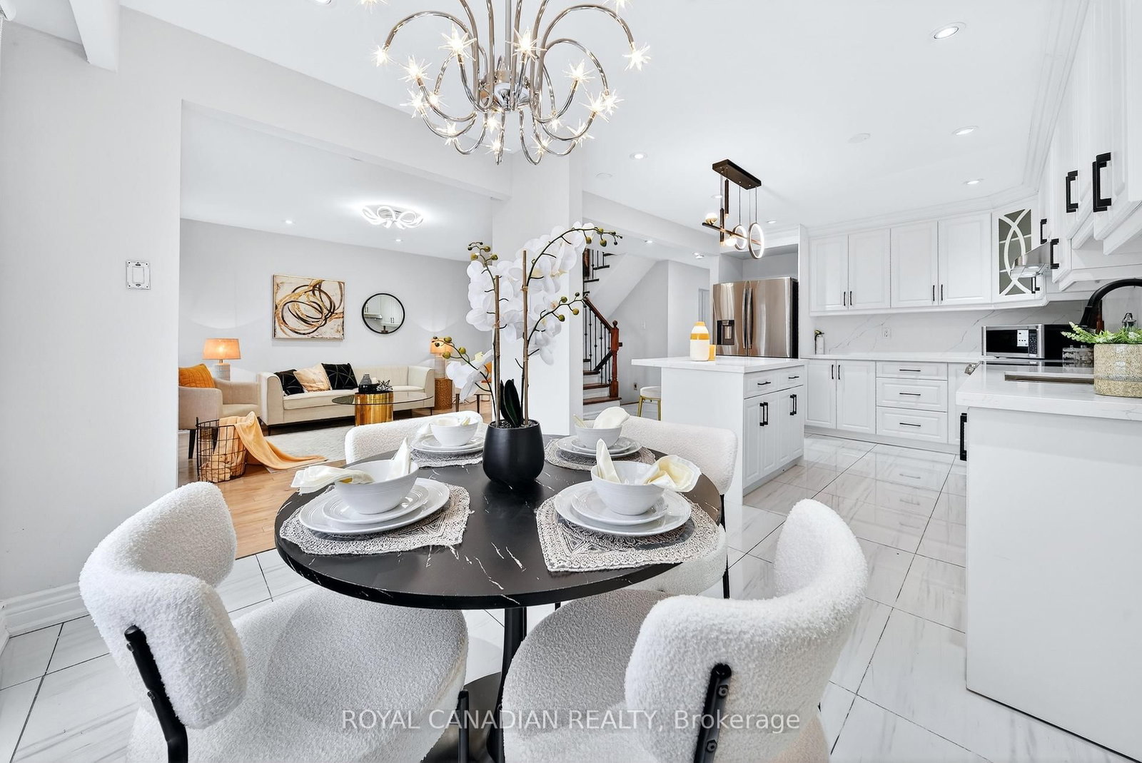 Detached House for sale at 44 Rushmore Crescent, Brampton, Ontario, L6Z 1R2 - Heart Lake East - MLS: W12961836