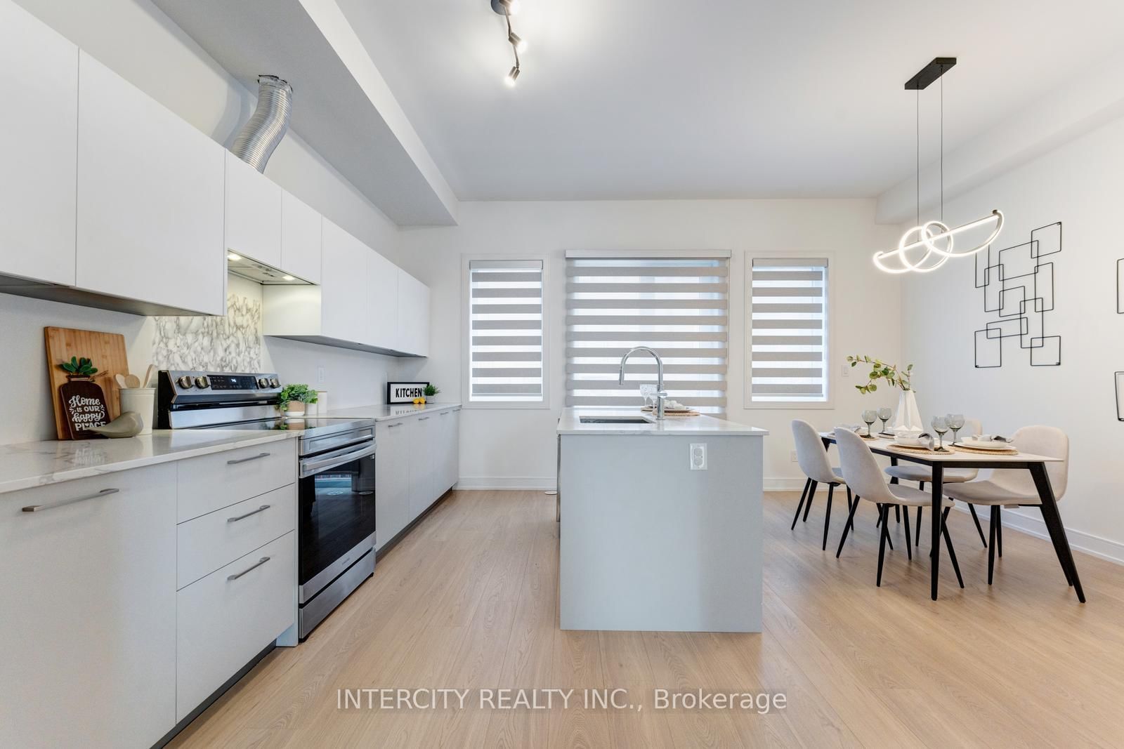 Townhouse for sale at 19 Desiree Place, Caledon, Ontario, L7E 4L2 - Bolton West - MLS: W12961840