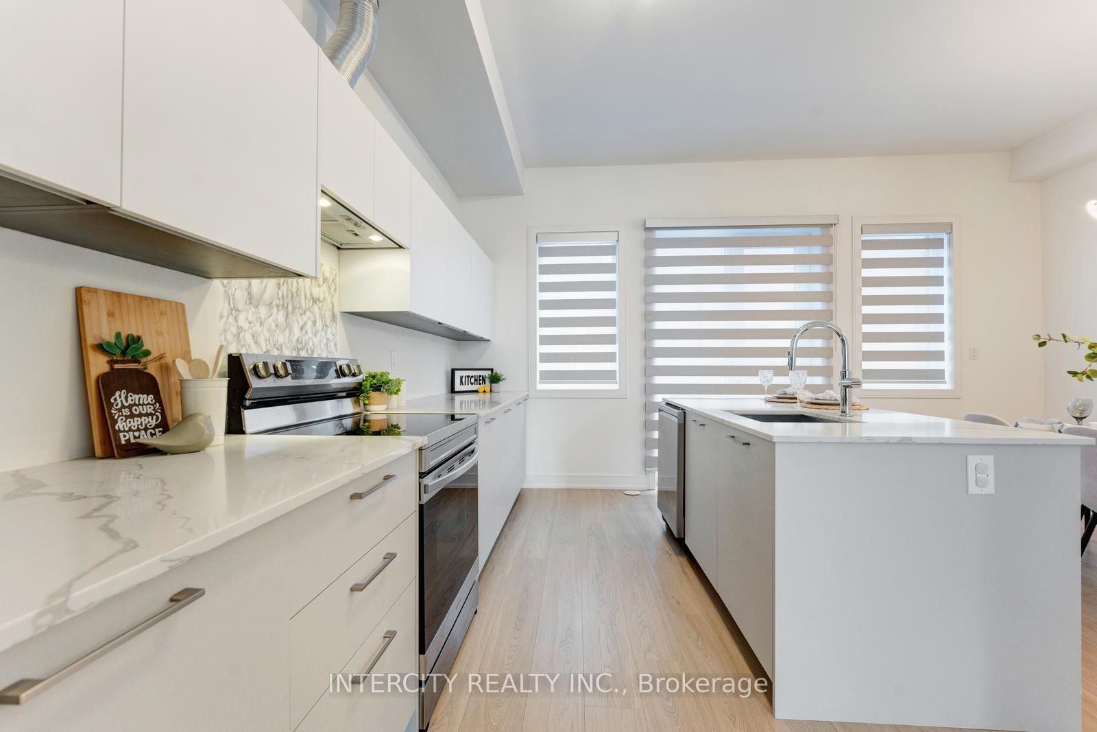 Townhouse for sale at 19 Desiree Place, Caledon, Ontario, L7E 4L2 - Bolton West - MLS: W12961840