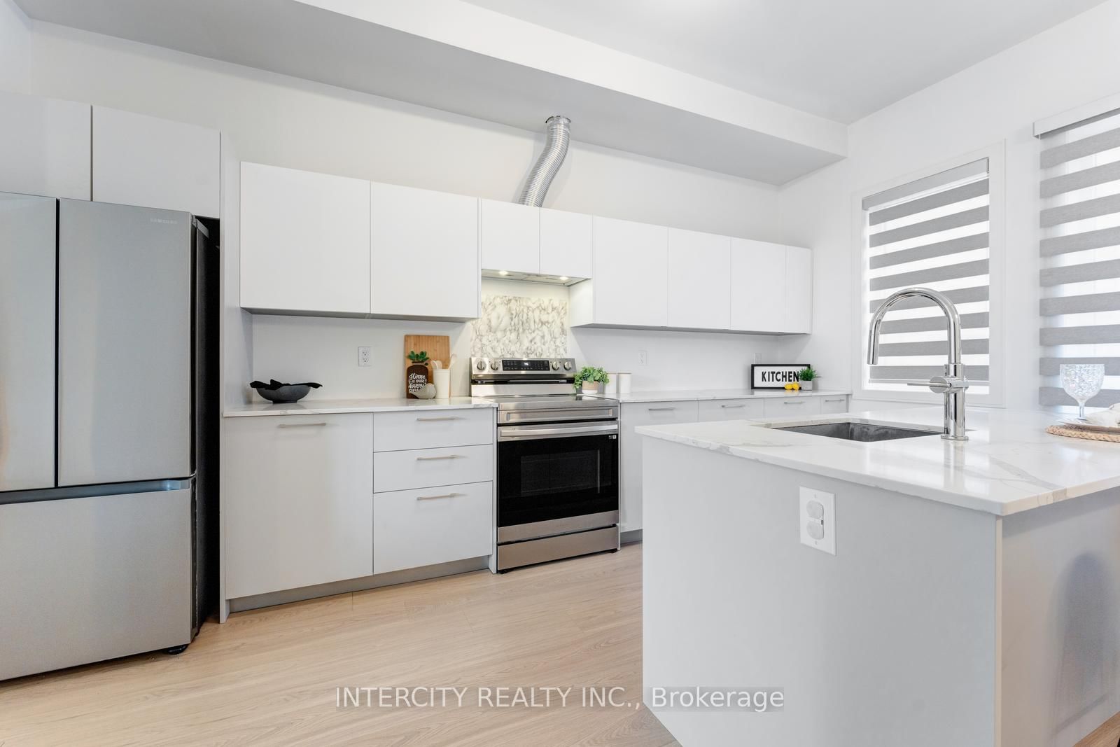 Townhouse for sale at 19 Desiree Place, Caledon, Ontario, L7E 4L2 - Bolton West - MLS: W12961840