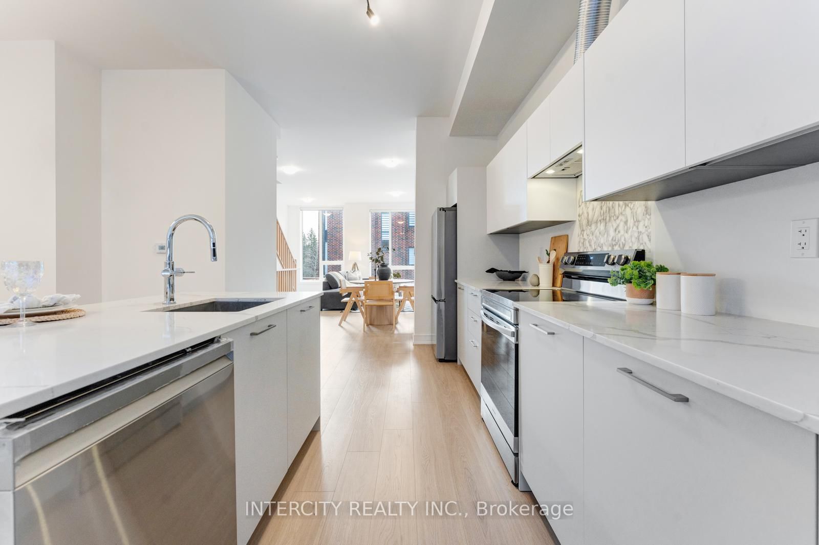 Townhouse for sale at 19 Desiree Place, Caledon, Ontario, L7E 4L2 - Bolton West - MLS: W12961840