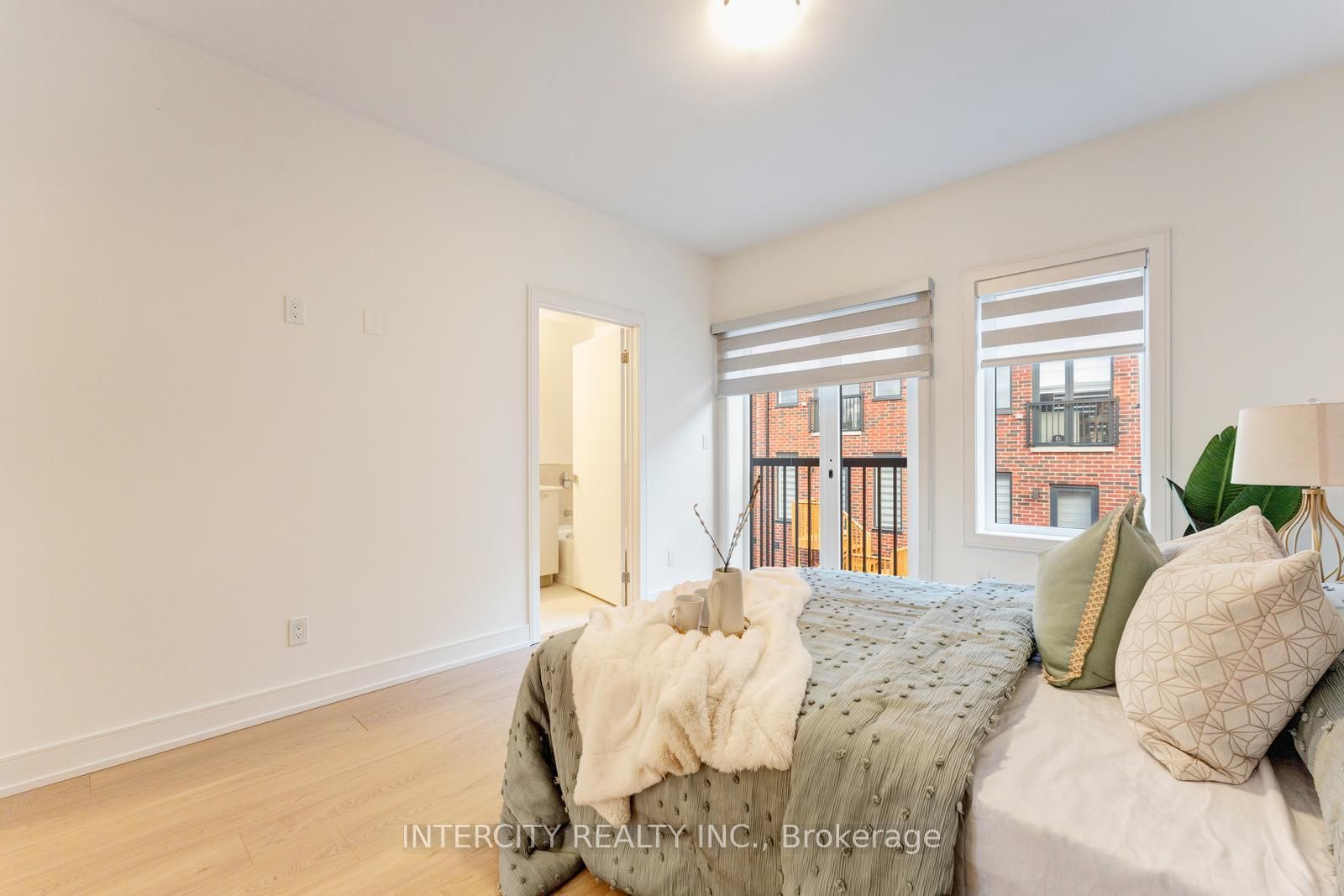 Townhouse for sale at 19 Desiree Place, Caledon, Ontario, L7E 4L2 - Bolton West - MLS: W12961840