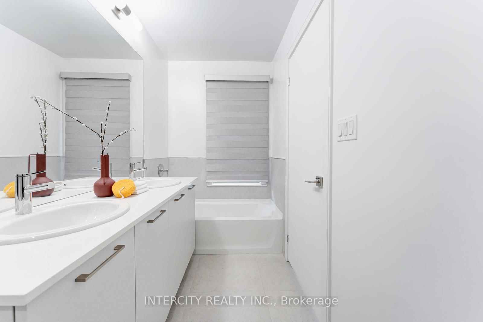 Townhouse for sale at 19 Desiree Place, Caledon, Ontario, L7E 4L2 - Bolton West - MLS: W12961840