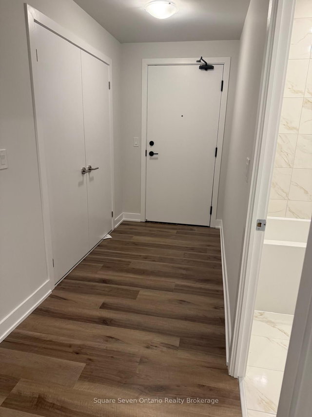 4911 - 430 Square One Drive