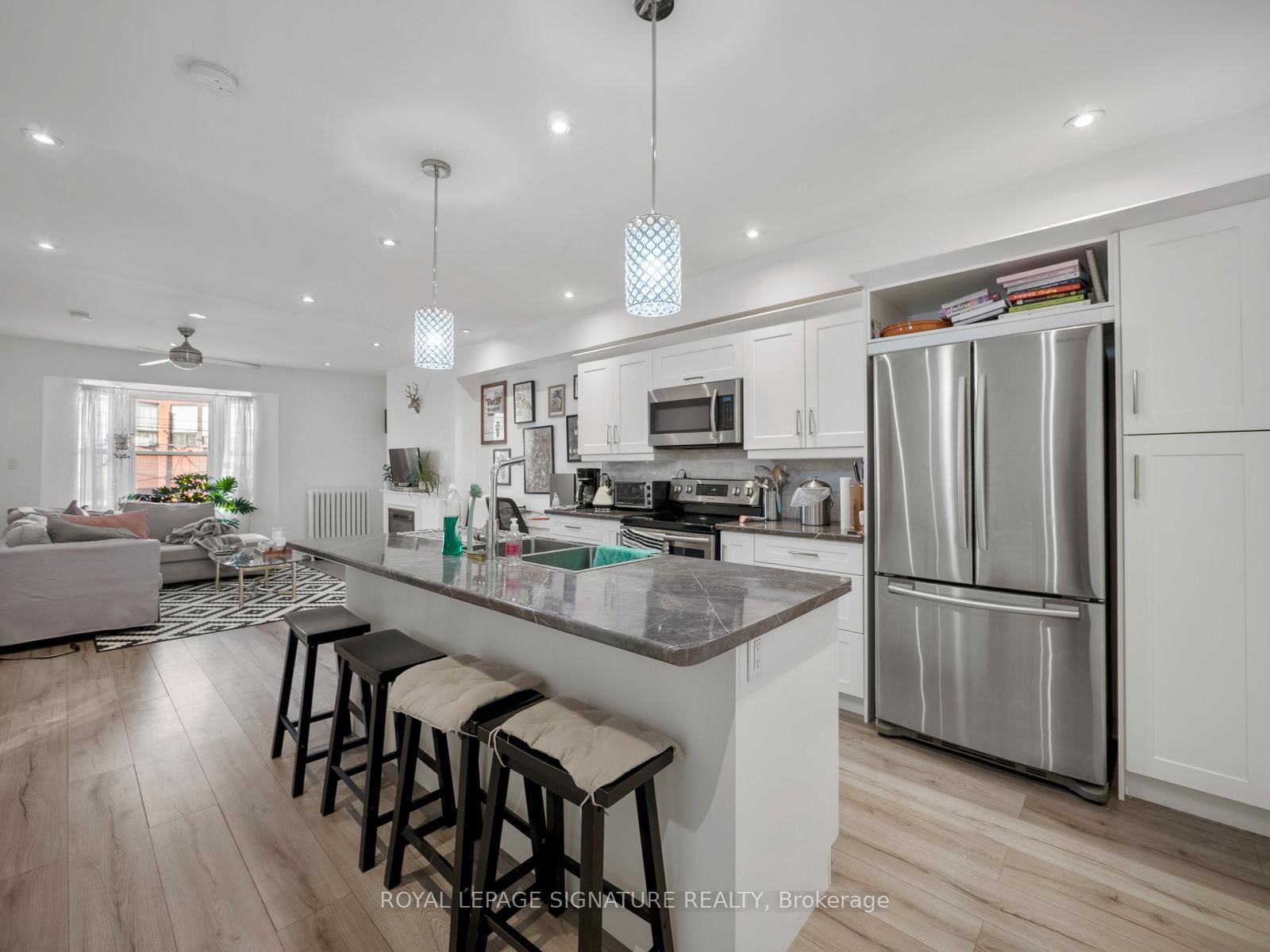 2243 Dundas Street W - Photo 12