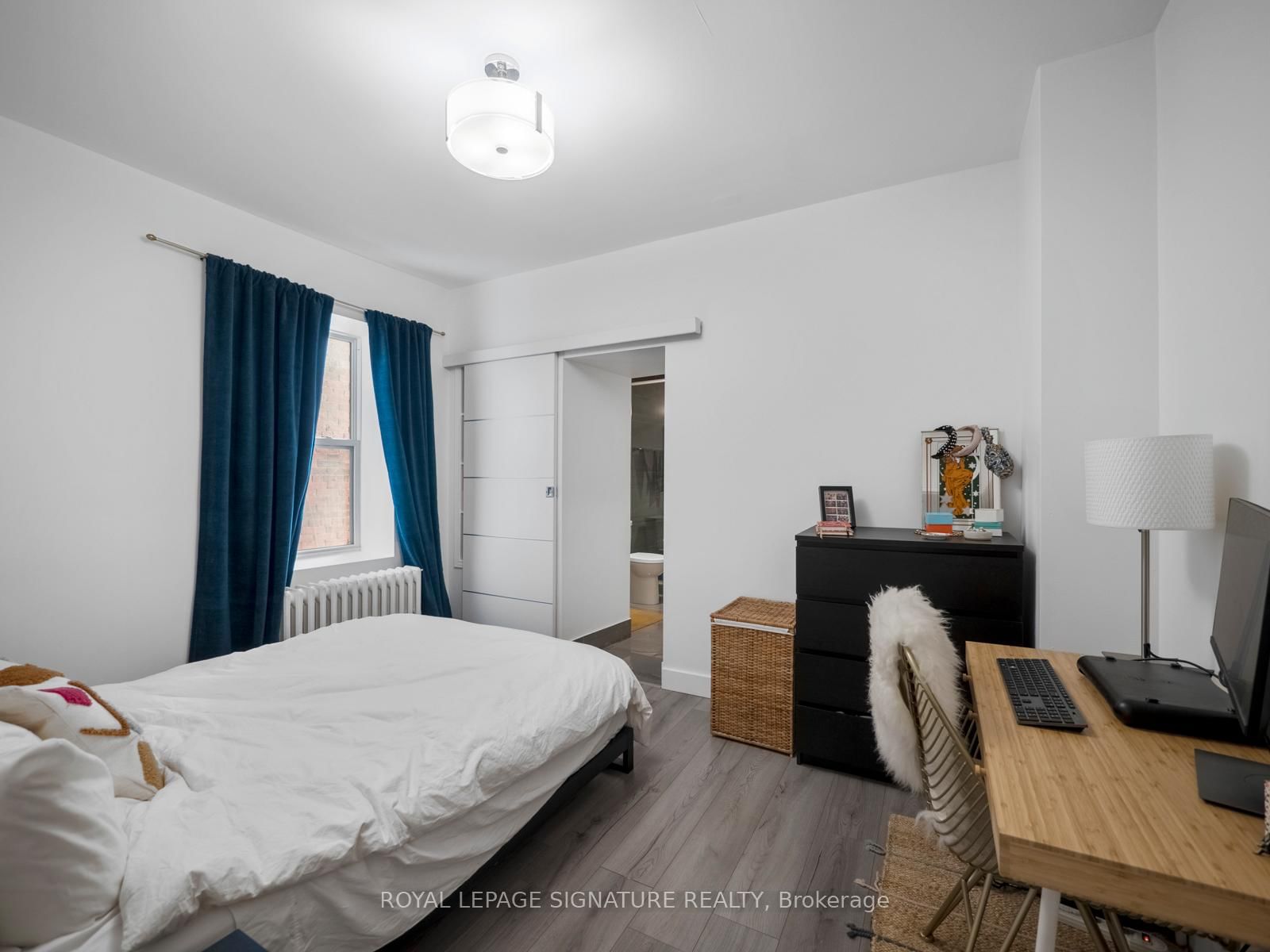 2243 Dundas Street W - Photo 15