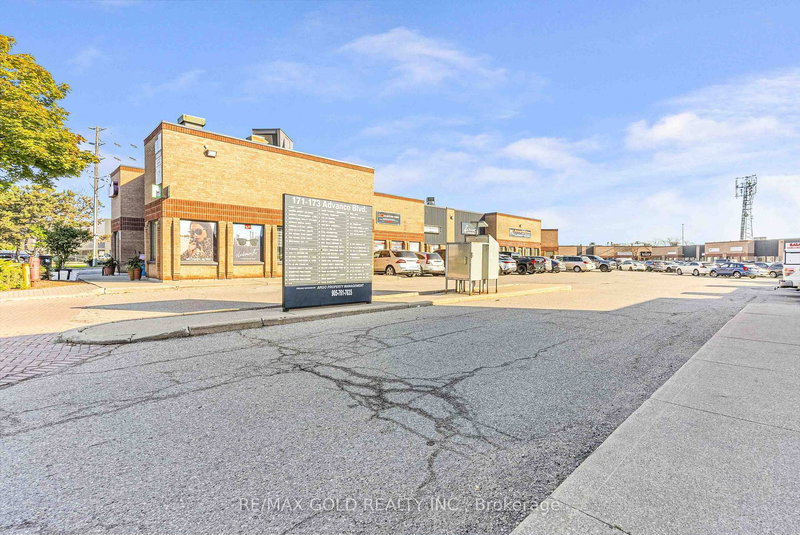 57 - 173 Advance Blvd, Brampton, L6T 4Z7 | Image 3