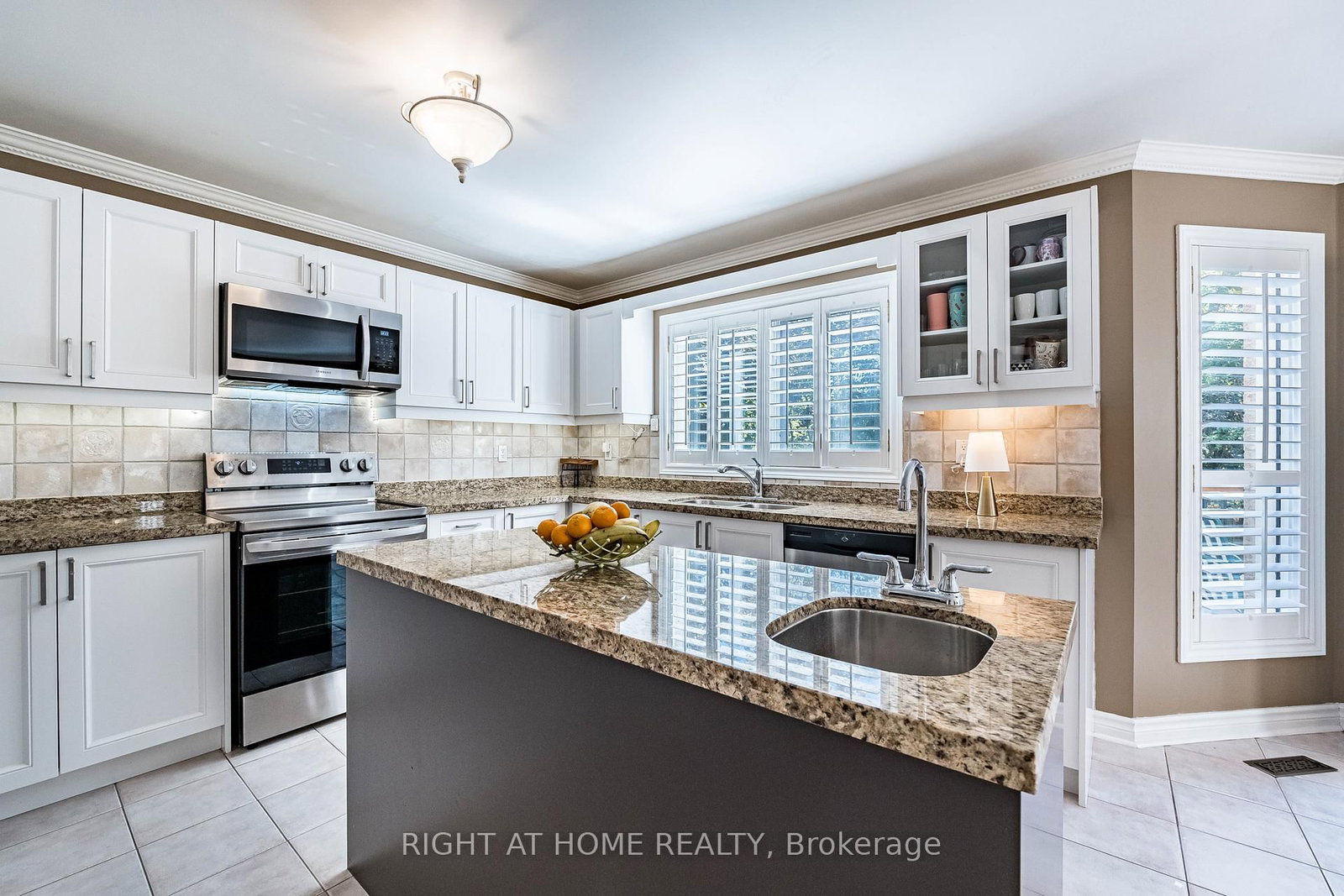 2204 Carpenters Circle - Photo 10