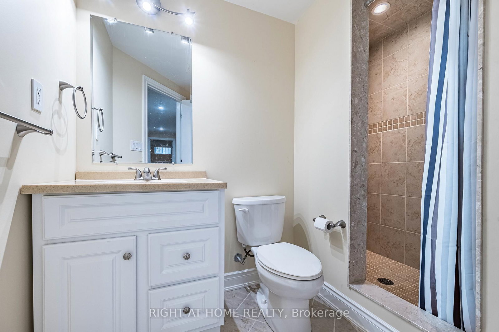 2204 Carpenters Circle - Photo 23