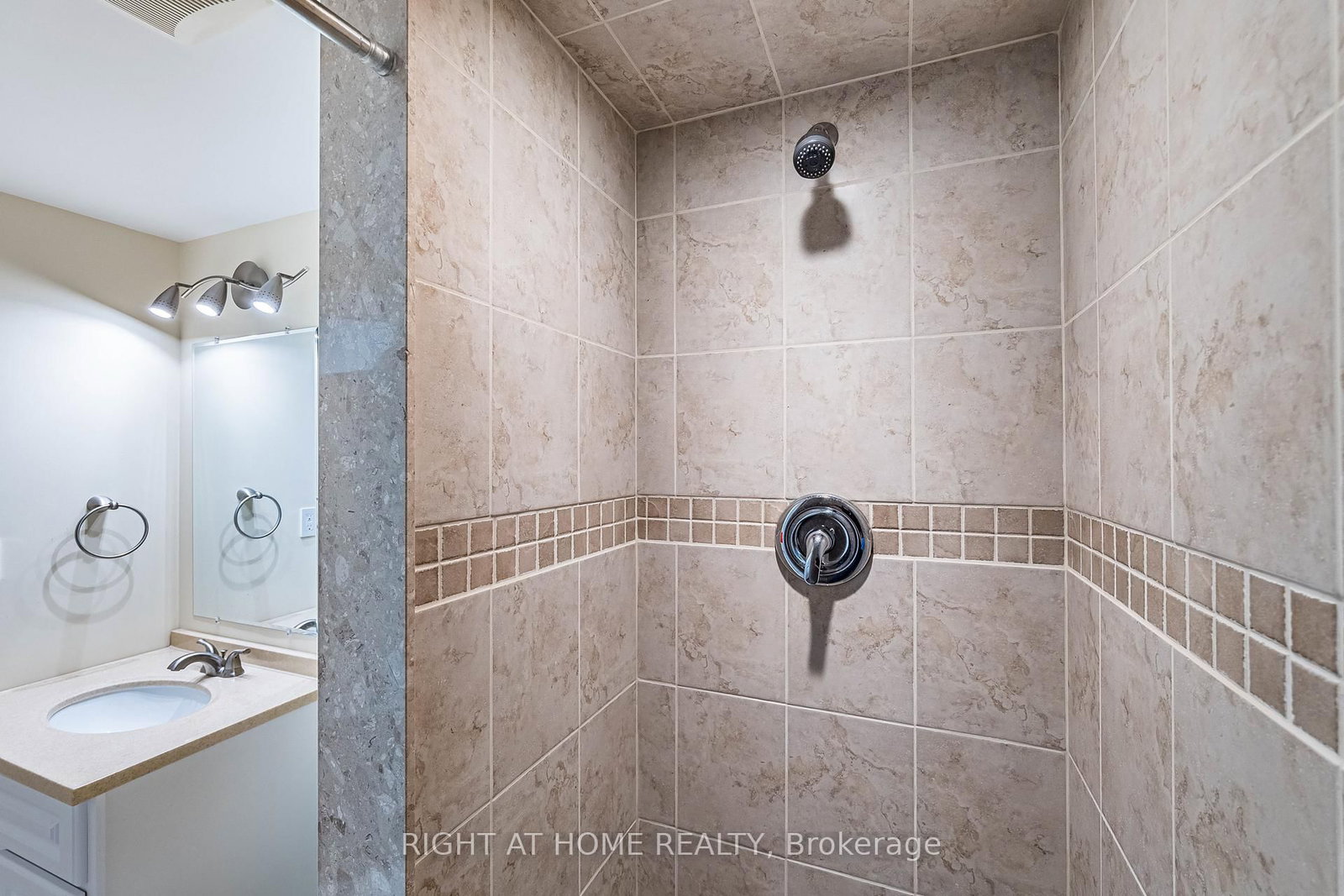 2204 Carpenters Circle - Photo 24