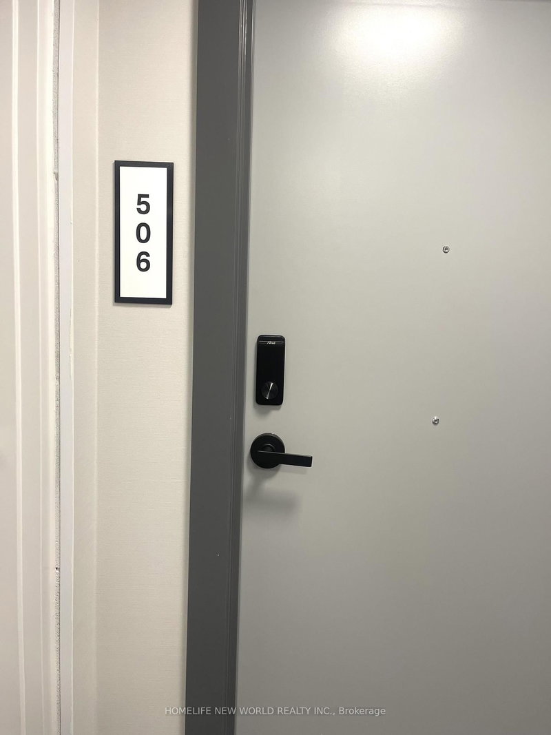home for lease on 506-758 Dovercourt Road