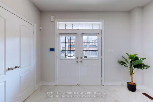 3099 Streamwood Passage