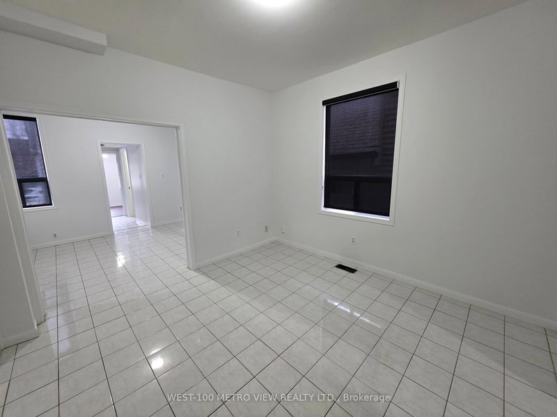 1075 Dufferin St, Toronto, M6H 4B5 | Image 3