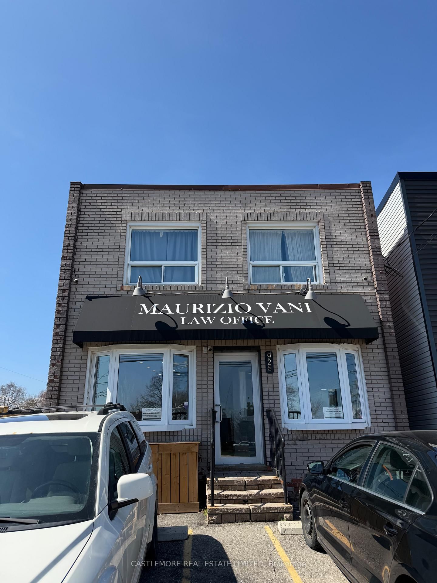 925 Lakeshore Road - Photo 2