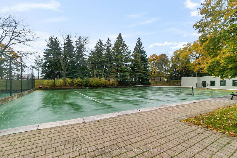 2205 - 24 Hanover Rd, Brampton, L6S 5K8 | Image 2