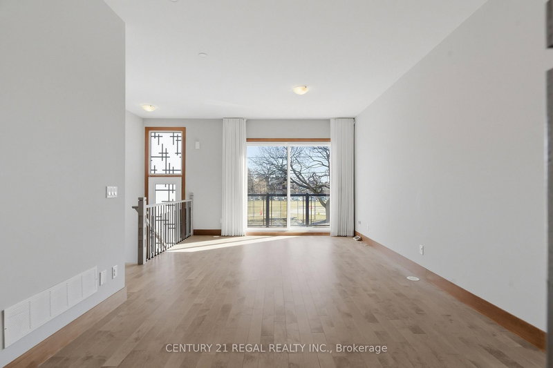 28A Twenty First St, Toronto, M8V 3L7 | Image 3