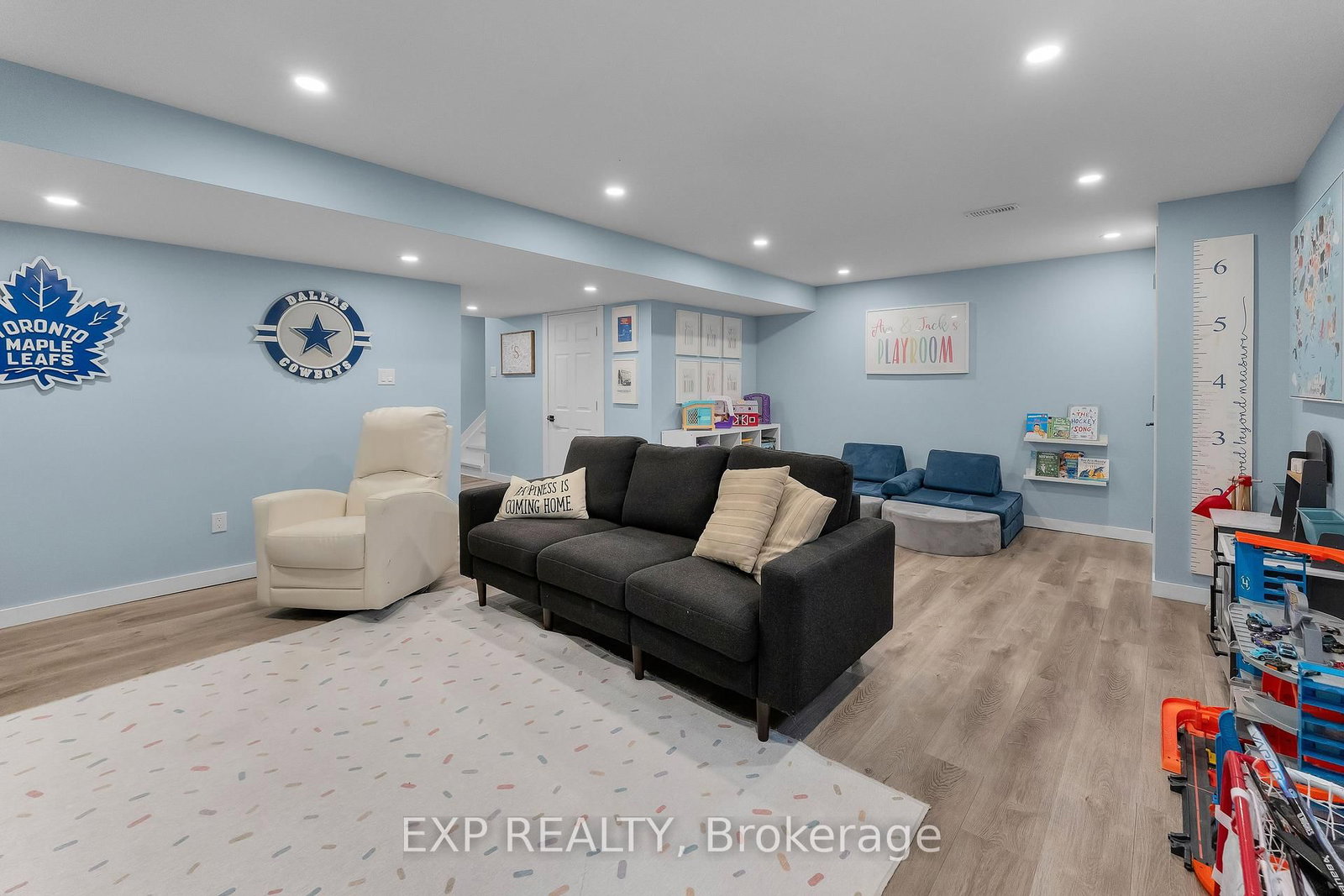 Townhouse for sale at 55 Hatt Court, Milton, Ontario, L9E 1G7 - Ford - MLS: W12962878