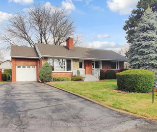 1579 Liveoak Drive N