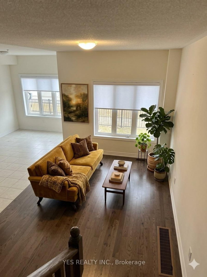 17 Brixham Lane, Brampton, L7A 5K2 | Image 2