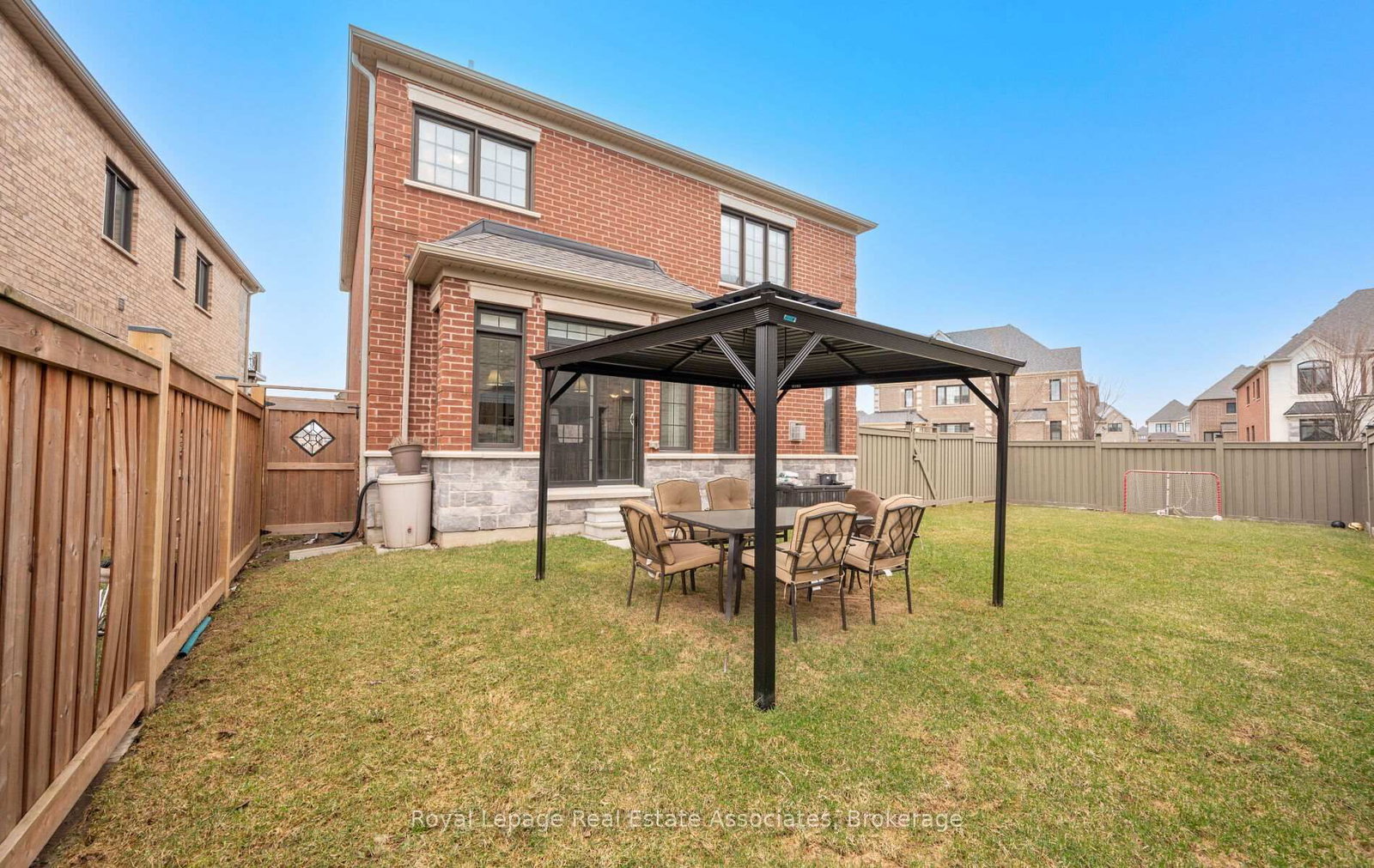 Detached House for sale at 1285 Raspberry Terrace, Milton, Ontario, L9E 1N2 - Ford - MLS: W12963120