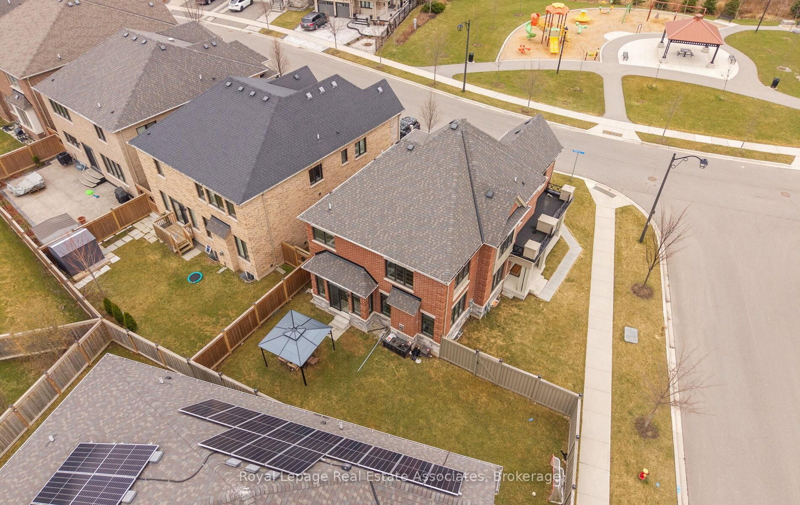 Detached House for sale at 1285 Raspberry Terrace, Milton, Ontario, L9E 1N2 - Ford - MLS: W12963120