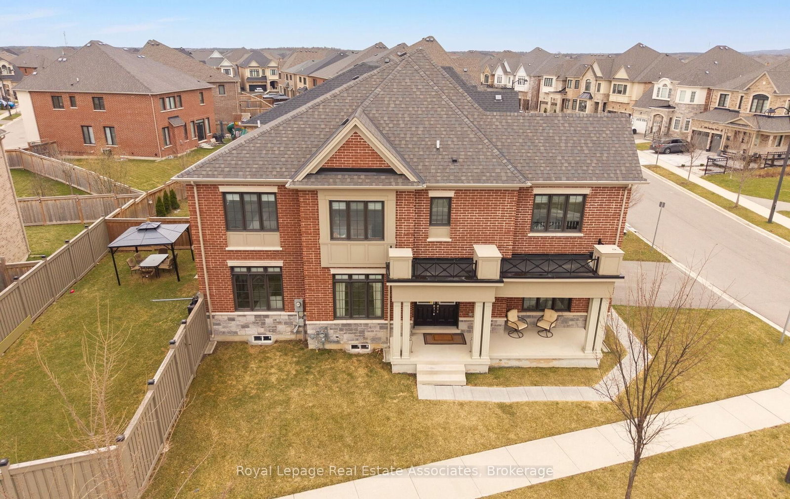 Detached House for sale at 1285 Raspberry Terrace, Milton, Ontario, L9E 1N2 - Ford - MLS: W12963120