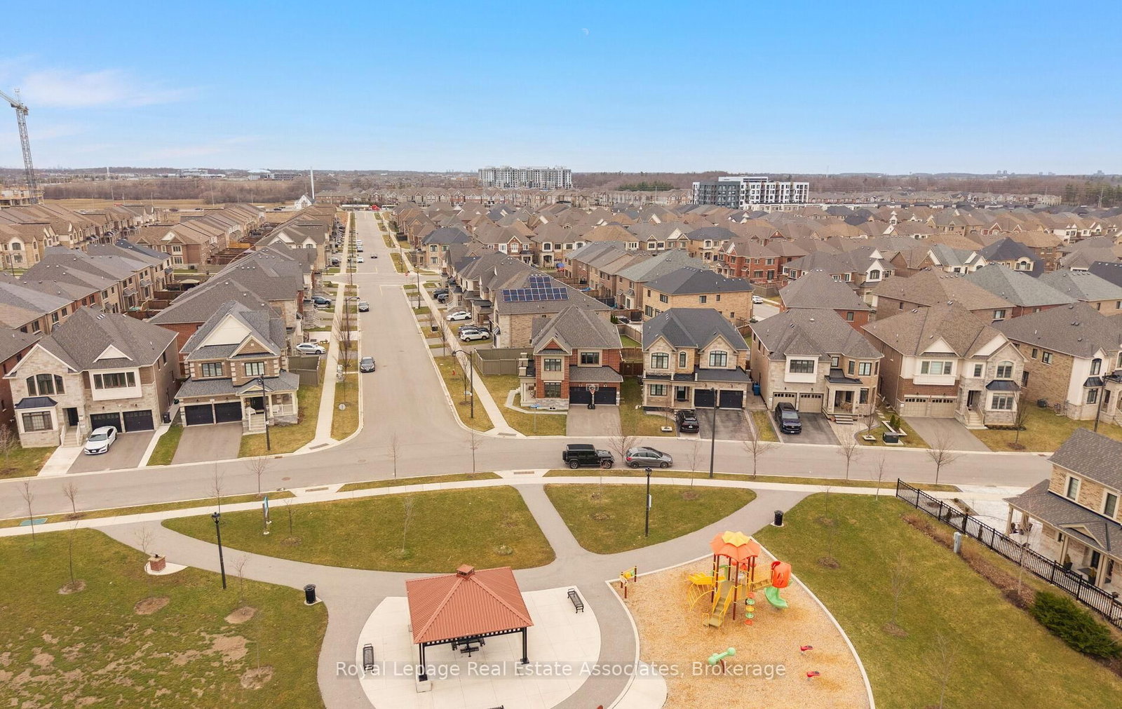 Detached House for sale at 1285 Raspberry Terrace, Milton, Ontario, L9E 1N2 - Ford - MLS: W12963120