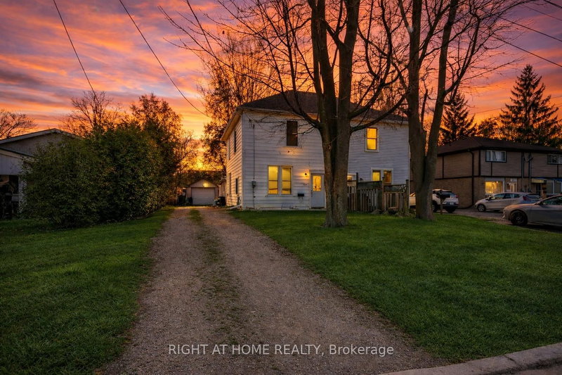 126 Poplar Ave, Halton Hills, L7J 2E2 | Image 3