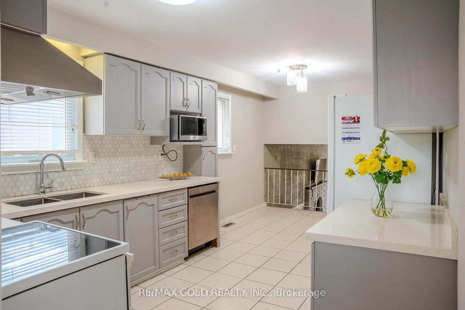 Semi-Detached House for sale at 80 Ivybridge Drive, Brampton, Ontario, L6V 2X3 - Madoc - MLS: W12963382