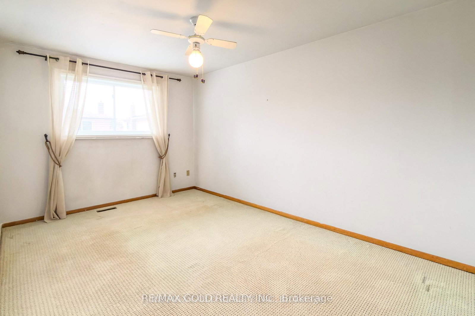 Semi-Detached House for sale at 80 Ivybridge Drive, Brampton, Ontario, L6V 2X3 - Madoc - MLS: W12963382