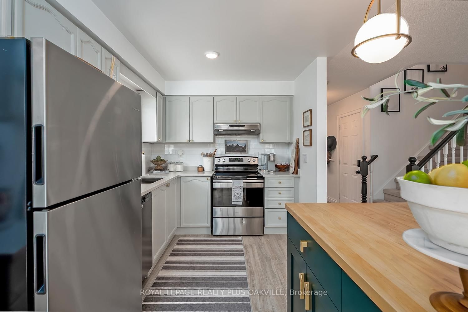 Semi-Detached House for sale at 1159 Barclay Circle, Milton, Ontario, L9T 5V8 - Beaty - MLS: W12963670