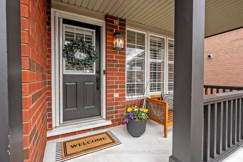 1159 Barclay Circ, Milton, L9T 5V8 | Image 2