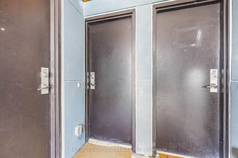 24 - 10 Brin Dr, Toronto, M8X 0B3 | Image 3