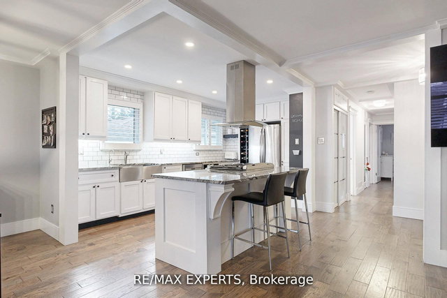 4323 Forsyth Boulevard