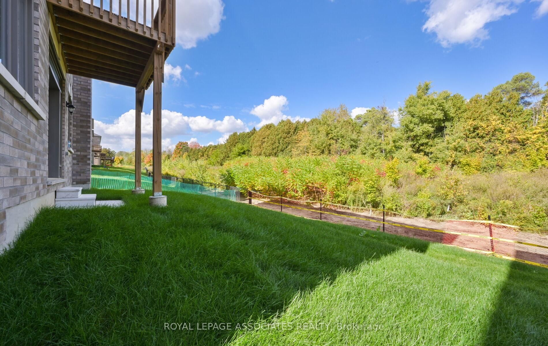 55 Raspberry Ridge Avenue