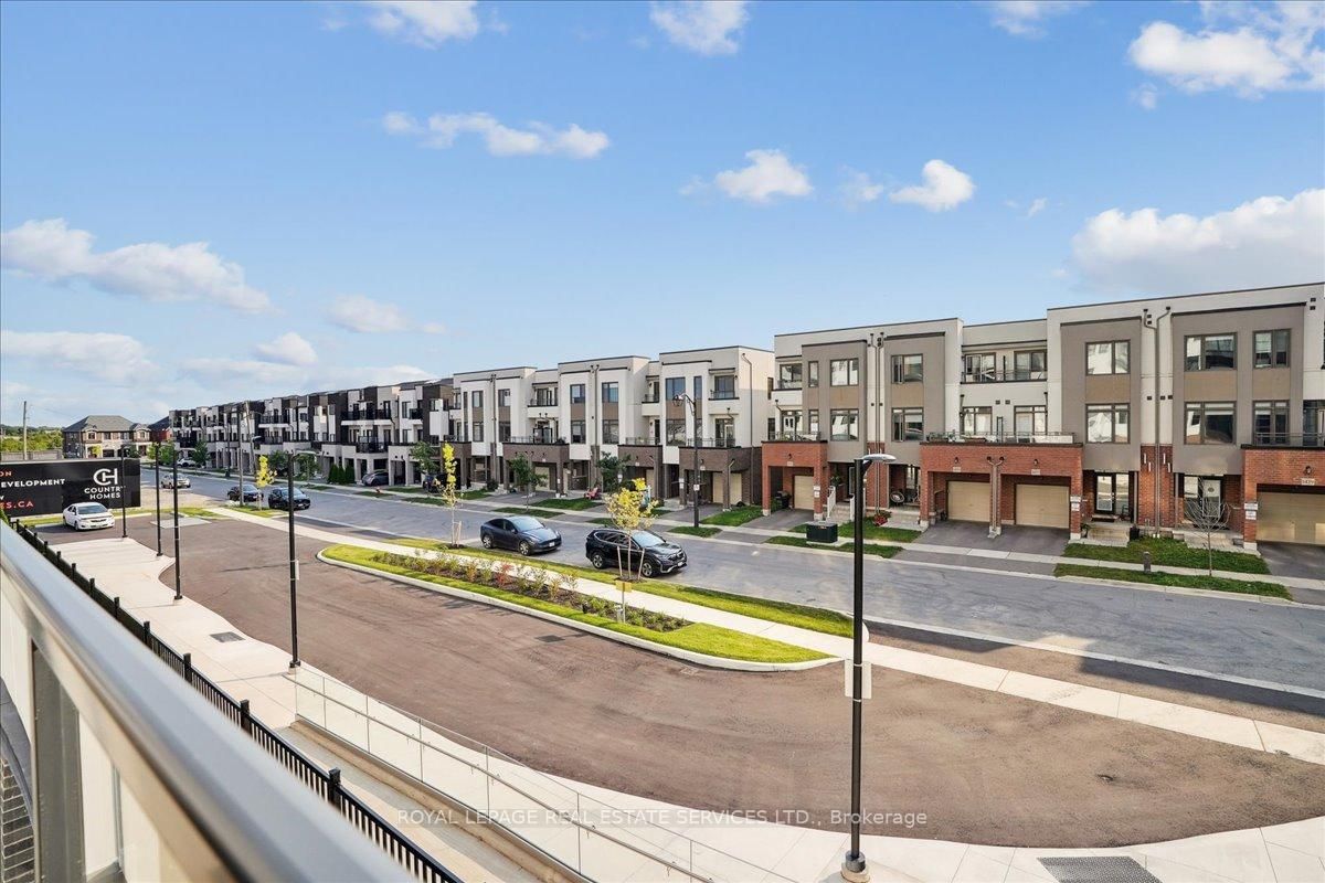 Condo for sale at 202-1440 Clarriage Court, Milton, Ontario, L9T 2X5 - Ford - MLS: W12964238