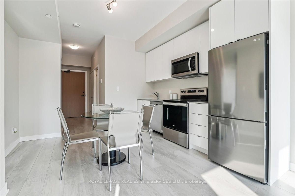 Condo for sale at 202-1440 Clarriage Court, Milton, Ontario, L9T 2X5 - Ford - MLS: W12964238