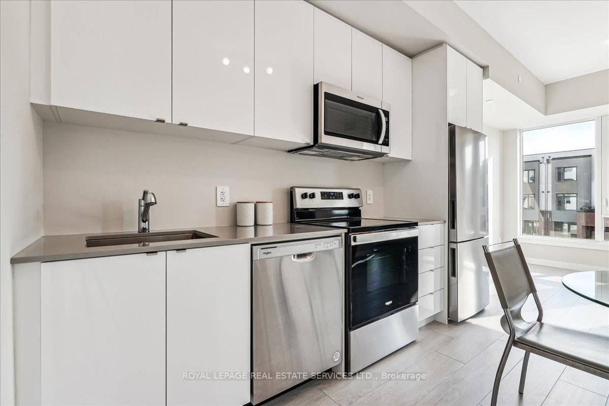 Condo for sale at 202-1440 Clarriage Court, Milton, Ontario, L9T 2X5 - Ford - MLS: W12964238