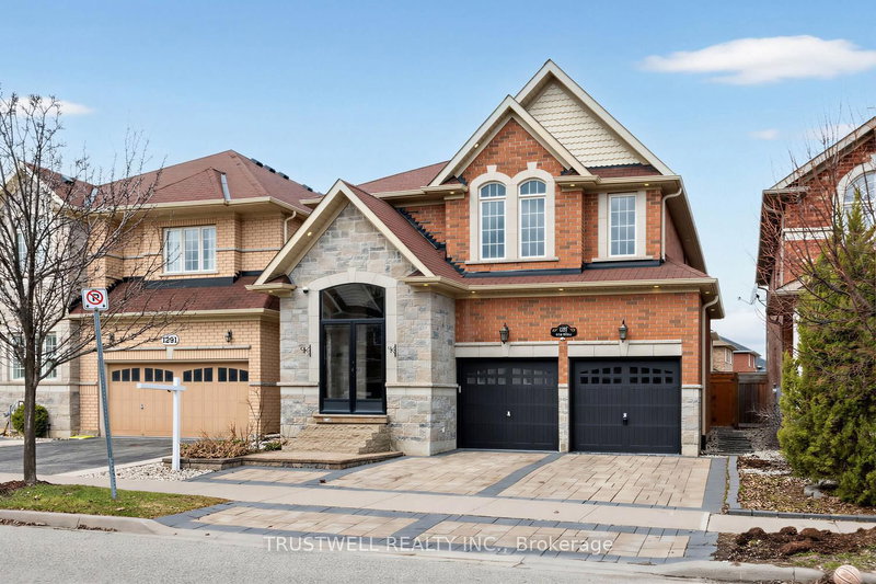 1295 Sim Pl, Milton, L9T 8M3 | Image 2