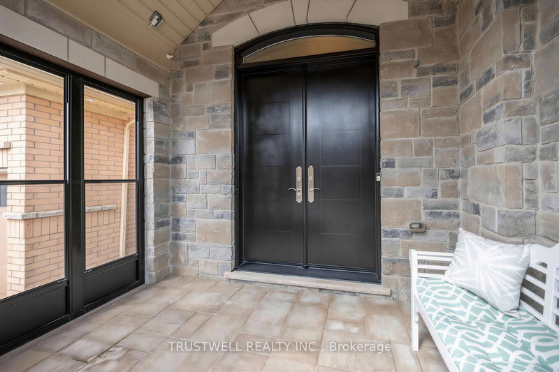 1295 Sim Pl, Milton, L9T 8M3 | Image 3