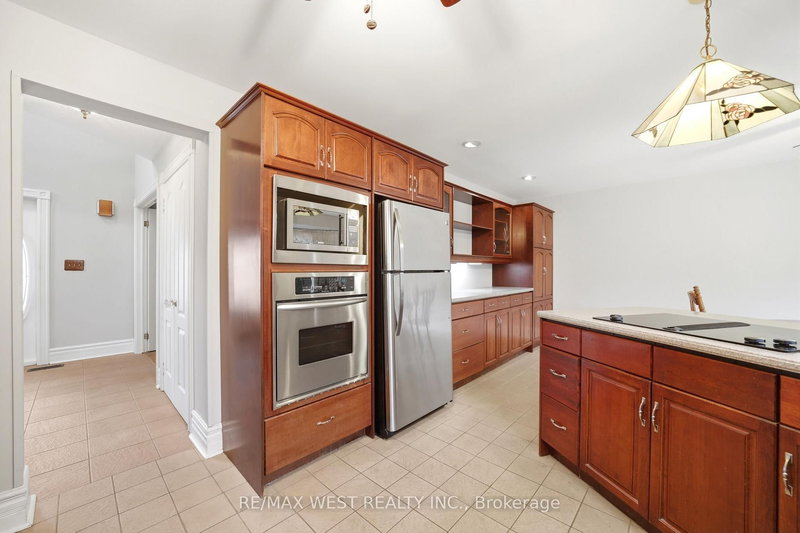 15637 McLaughlin Rd, Caledon, L7C 1L9 | Image 3