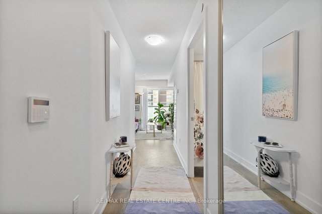 425 - 9 Mabelle Avenue