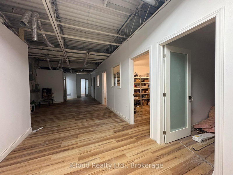 6 - 1060 Britannia Rd E, Mississauga, L4W 4T1 | Image 3