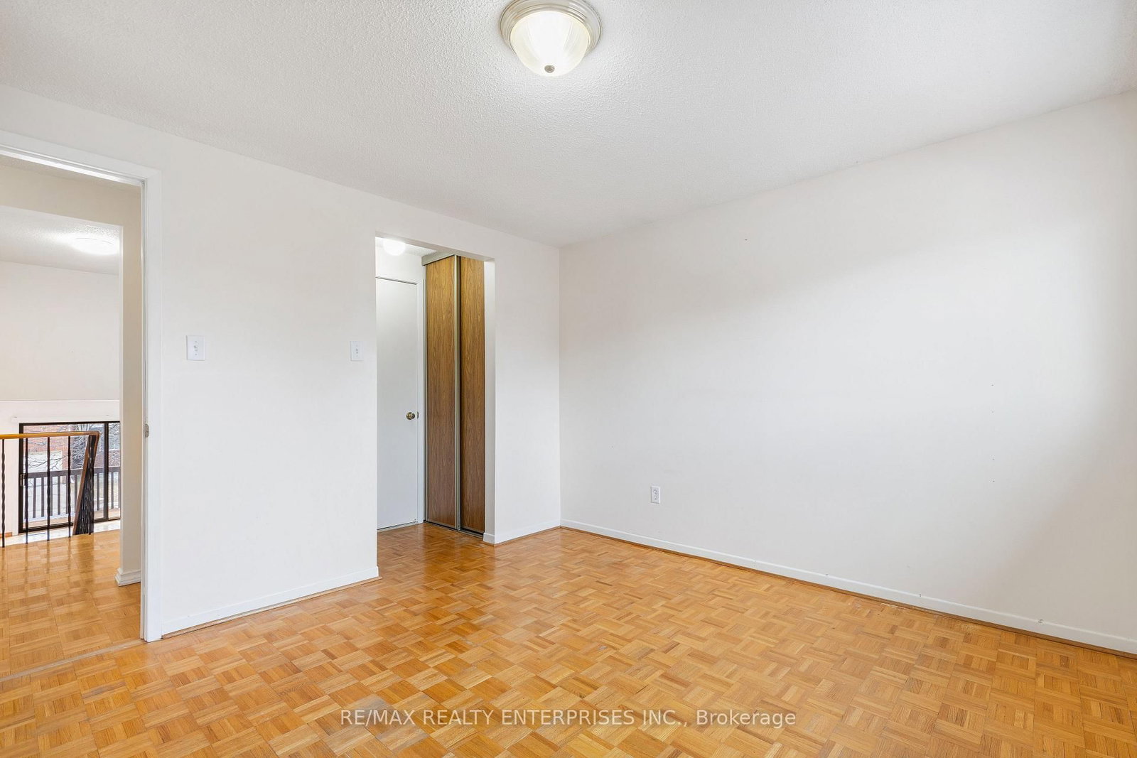 Detached House for sale at 75 Lakecrest Trail, Brampton, Ontario, L6Z 1S4 - Heart Lake West - MLS: W12964884